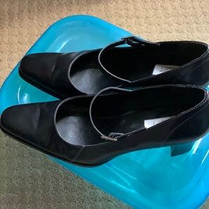 Loft pumps. 3” heels